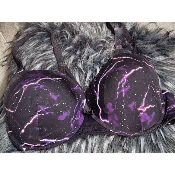 COPY - Torrid bra  - Picture 1 of 5